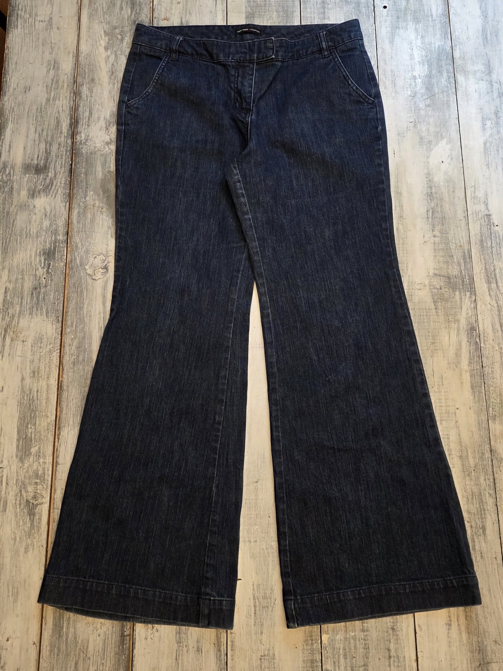 New York & Company Women's Dark Blue Wide-Leg Flared Jeans sz 12